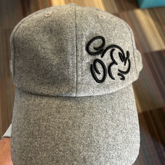 Disney Mickey Mouse Embroidered Wool Baseball Hat Unisex - Picture 3 of 10